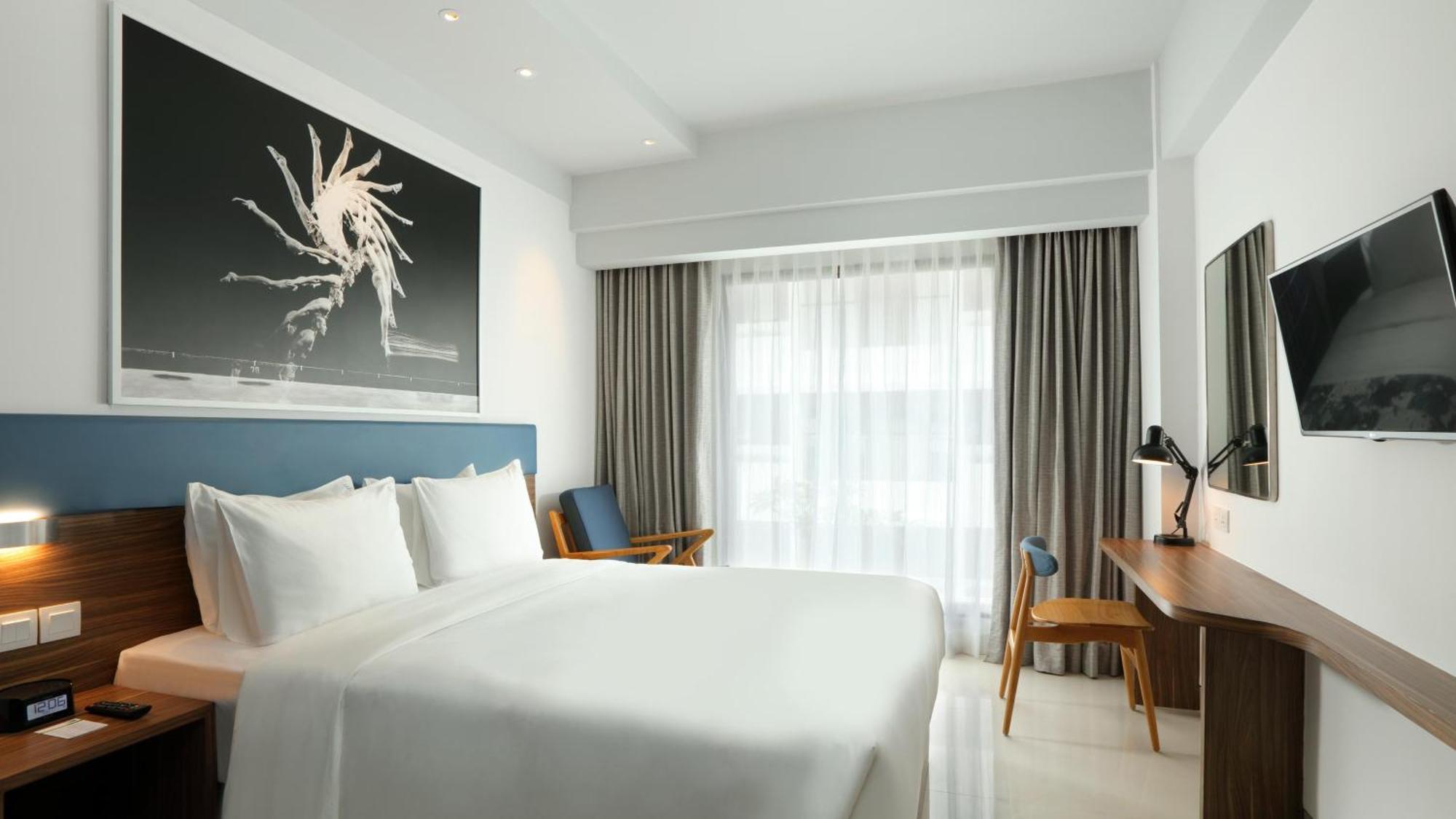 Holiday Inn Express Baruna By Ihg Kuta  Ngoại thất bức ảnh