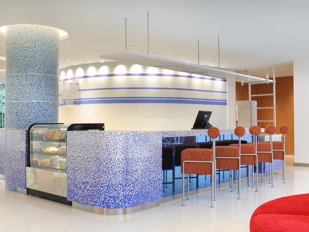 Holiday Inn Express Baruna By Ihg Kuta  Ngoại thất bức ảnh