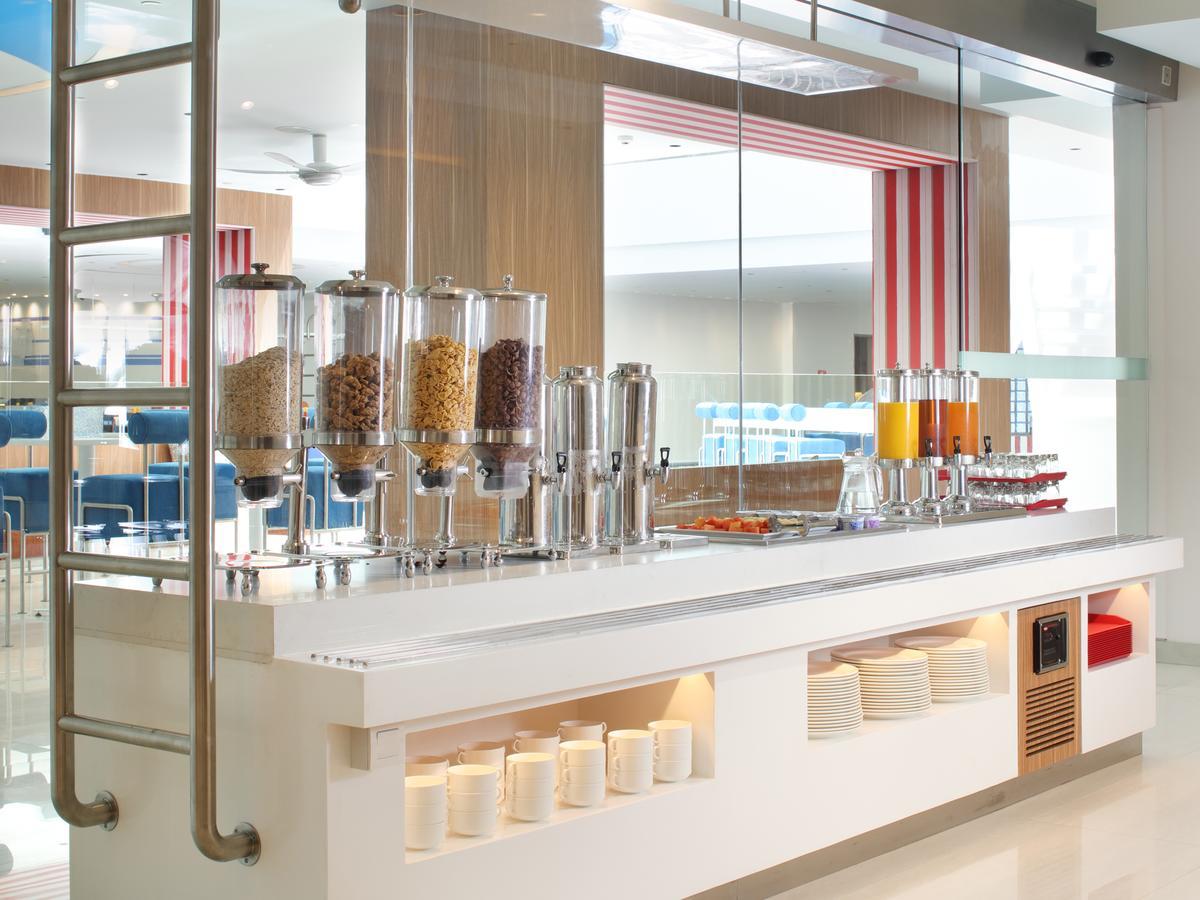 Holiday Inn Express Baruna By Ihg Kuta  Ngoại thất bức ảnh